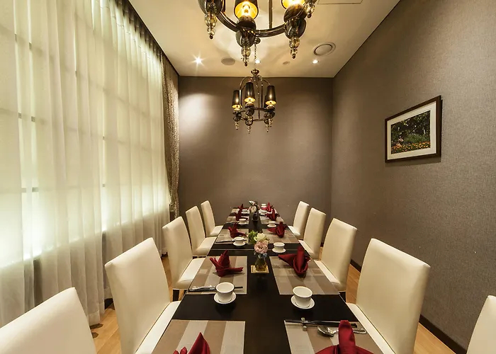 The Riverside Hotel 3*