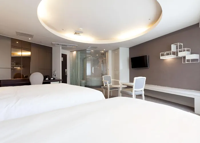 The Riverside 3* Seúl